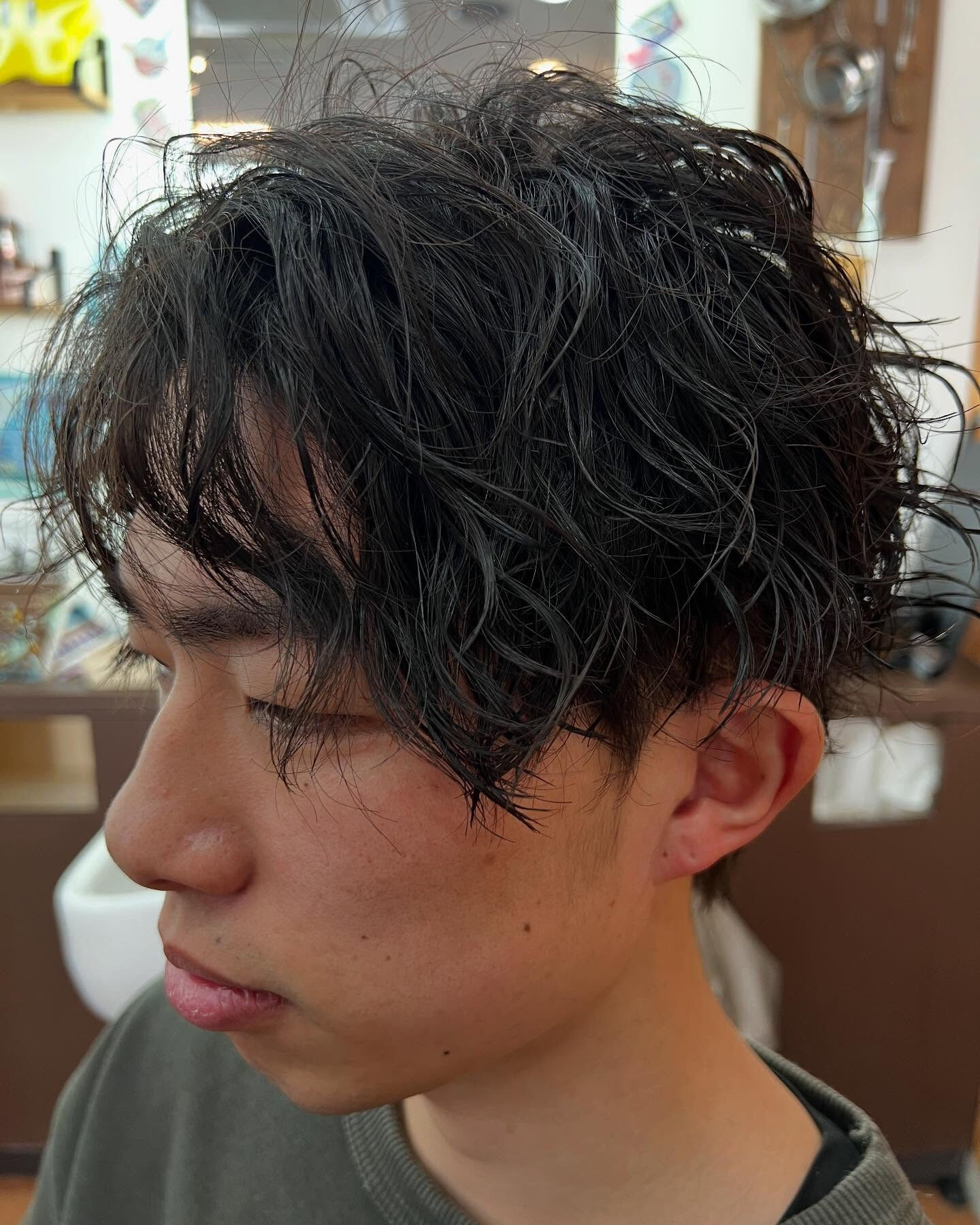スパイラルパーマで朝のスタイリング時間を短縮しませんか？この