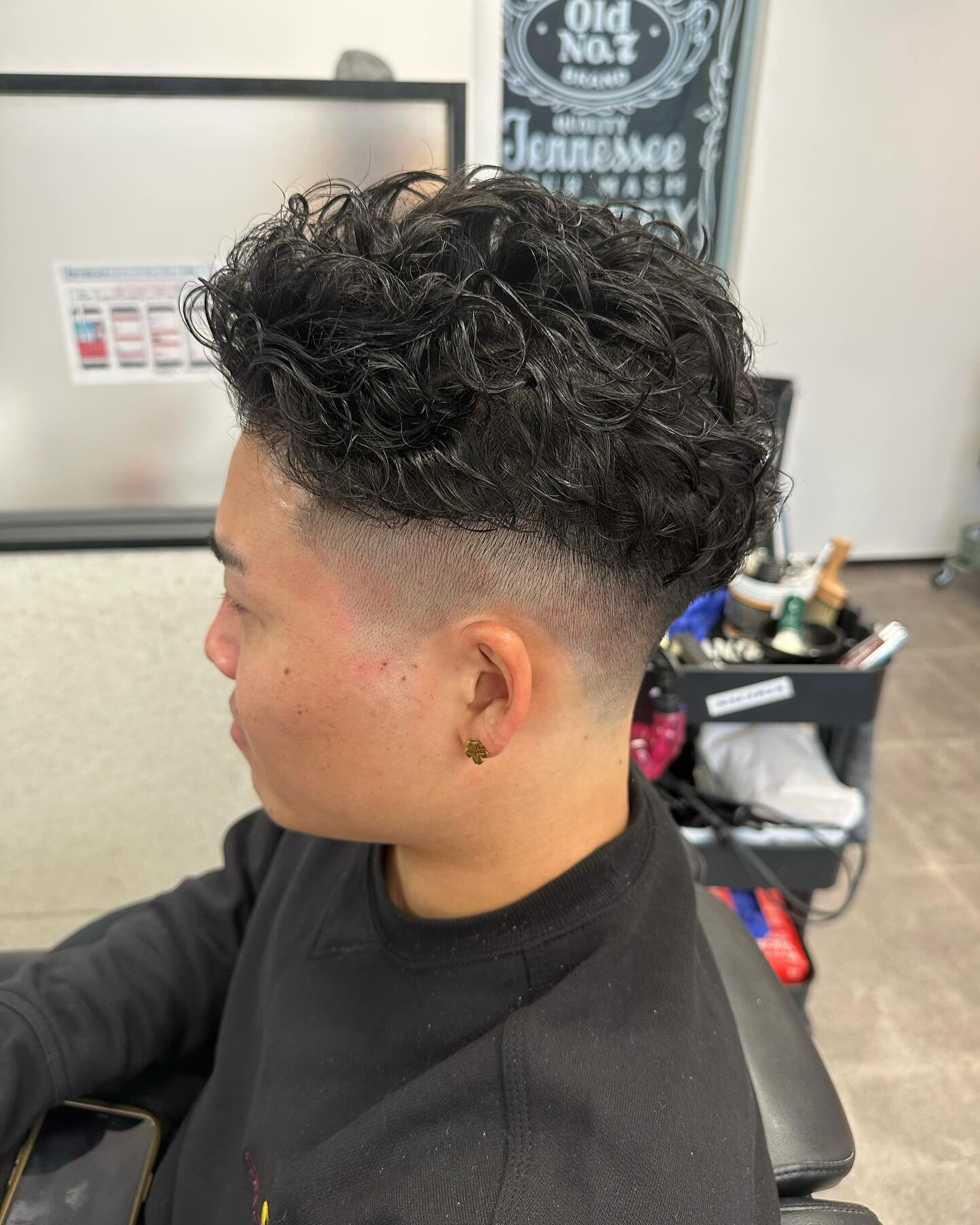 👑💈スキンフェード極道パーマで新しい自分に出会おう！💪💫 あ
