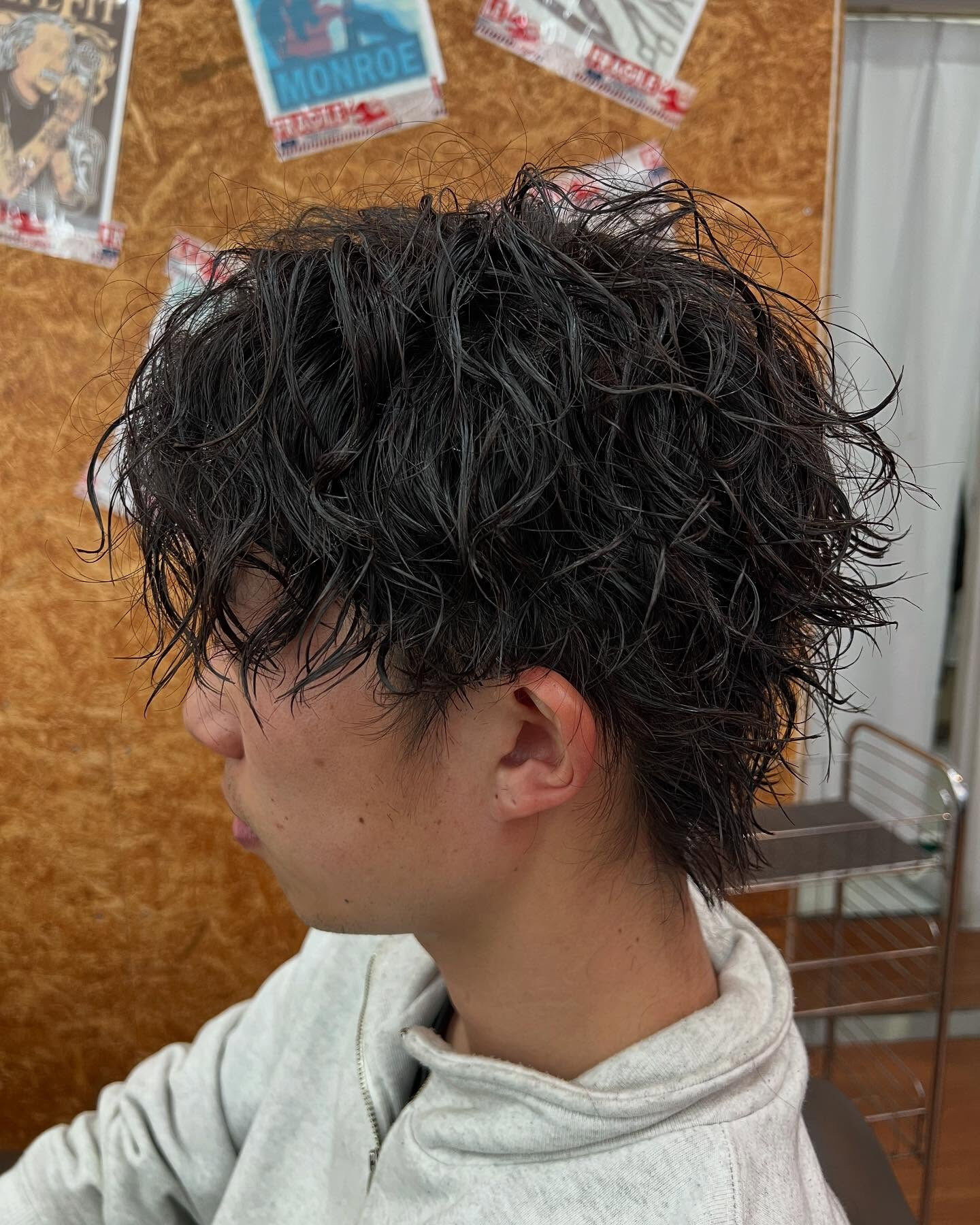 鎌ヶ谷でオシャメンズのためのカット、BATONで決まり！新し
