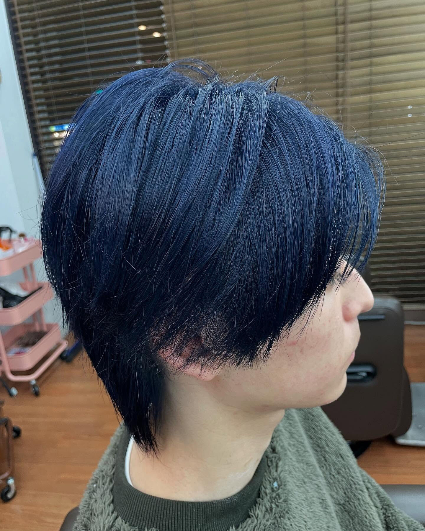 鎌ヶ谷にある当店は、男性専用の本格派床屋として、メンズヘアー