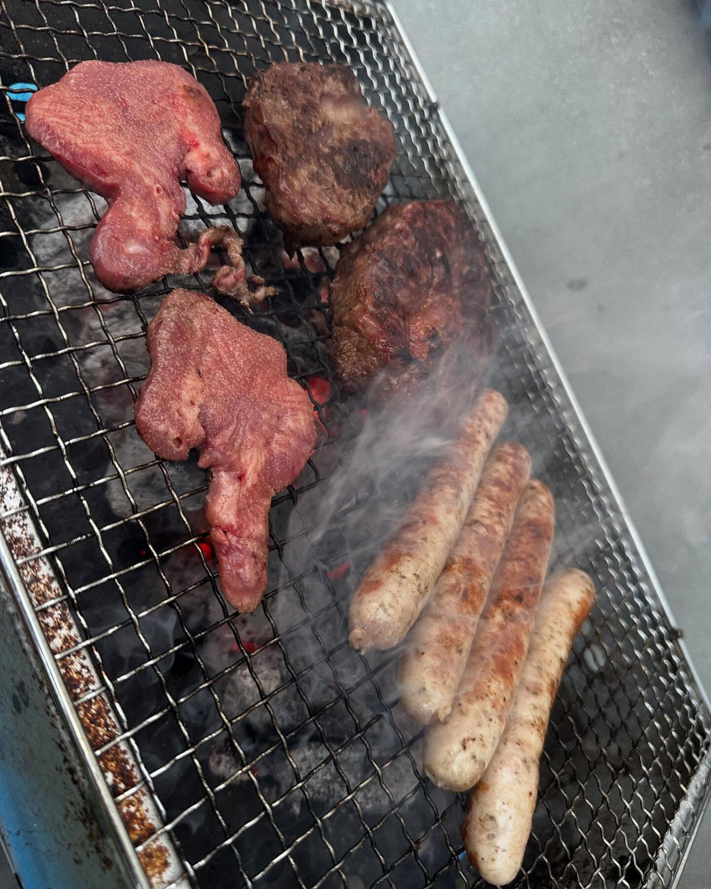 夕方夜の気候が完璧すぎたBBQ🍖 