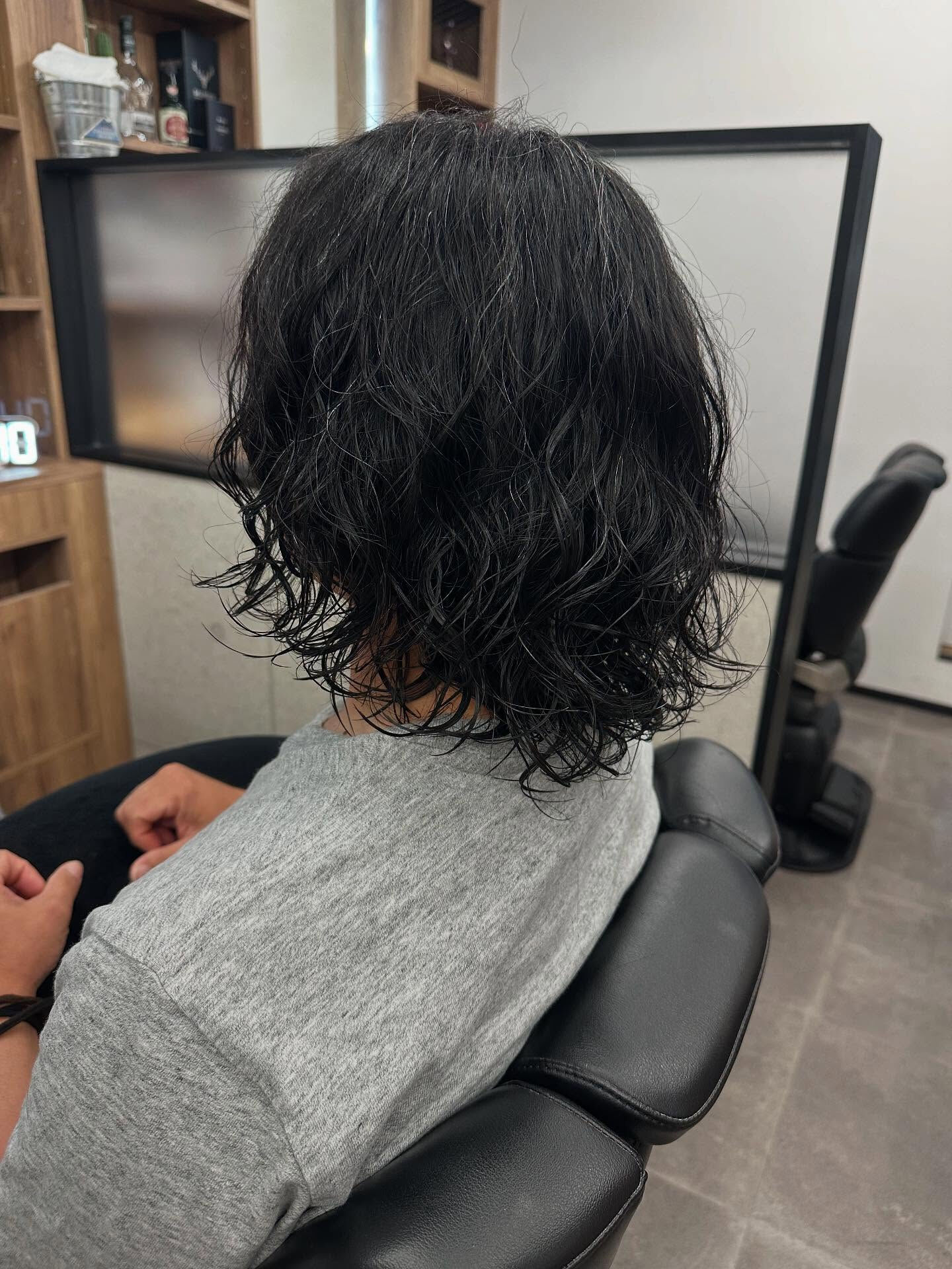 🎉お待たせしました！理容院と美容院の枠を超えて、あなたも新し