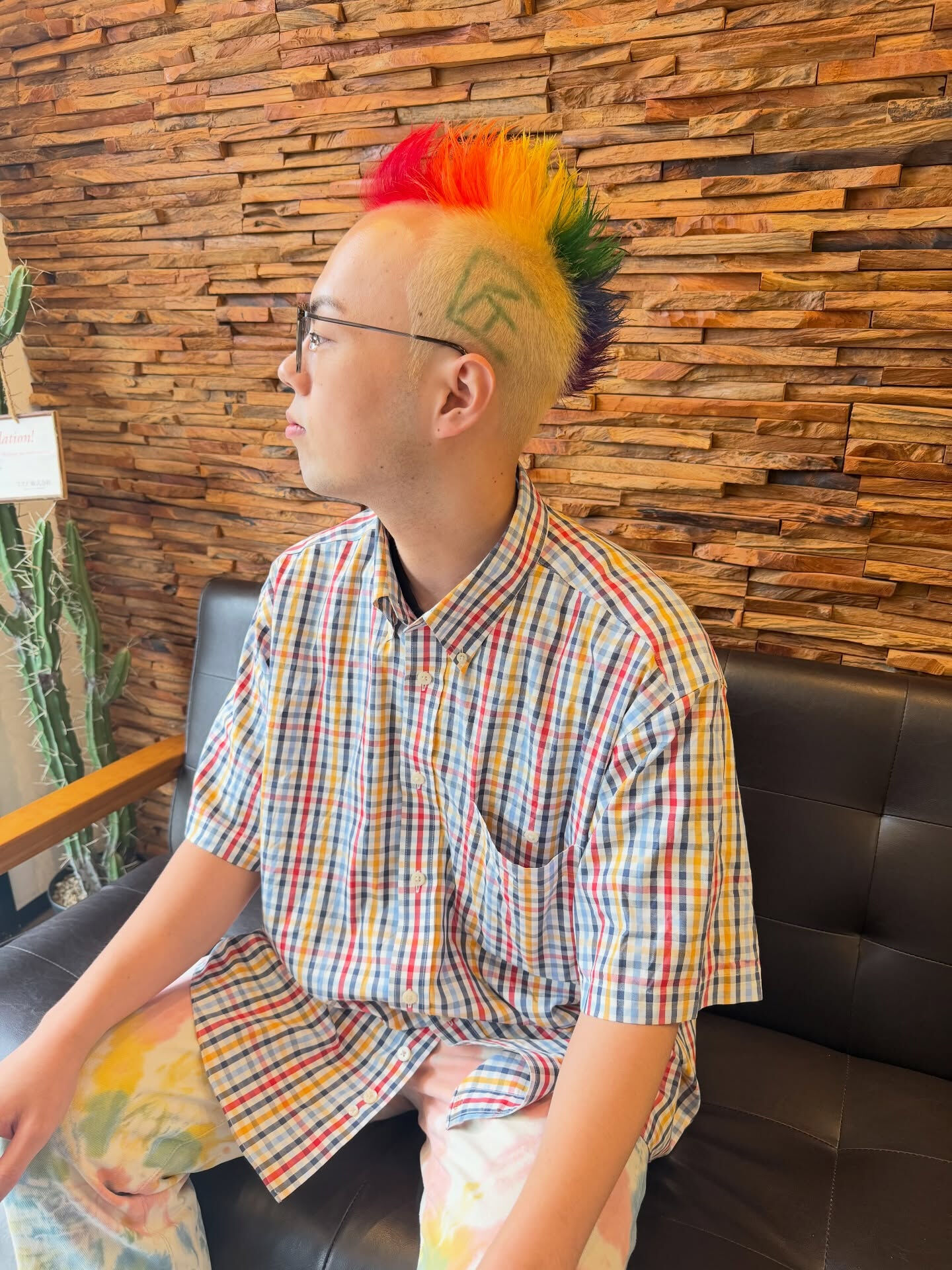 注目を浴びるヘアスタイルをお考えですか？🌈✨ 